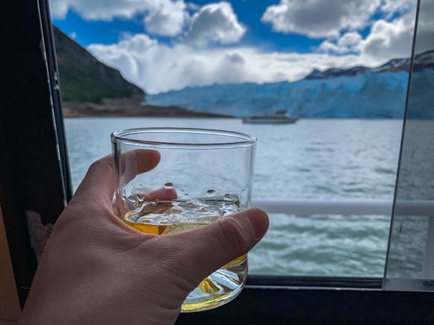 whisky-boot-perito-moreno.jpeg
