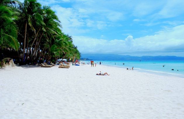 White Beach, Boracay, Filipijnen. Foto credits: Bluezzz.nl.