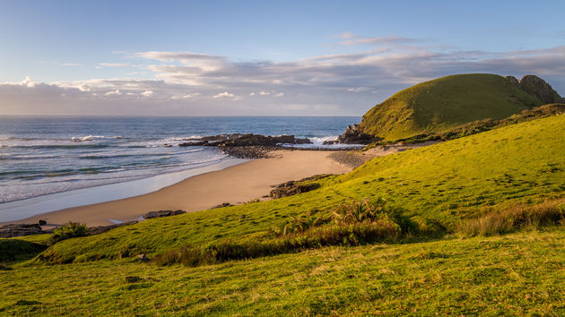 De indrukwekkende kustlijn van Zuid Afrika`s Wild Coast\u00a9 western - Adobe Stock