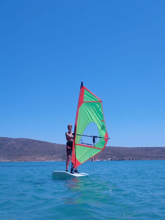 <em>De beste plek om te leren windsurfen in Turkije! Wij stonden al snel zelf op de plank.<\/em>