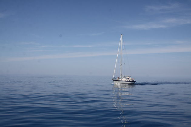Op de zeilboot naar een `verborgen` baai