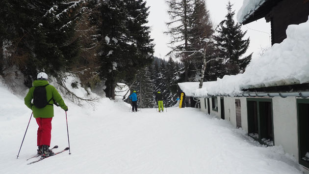 In Zell am See kun je prachtig tussen de bomen ski\u00ebn