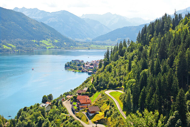 Uitzicht over de Zeller See\u00a9 Ardea-studio - Adobe Stock 