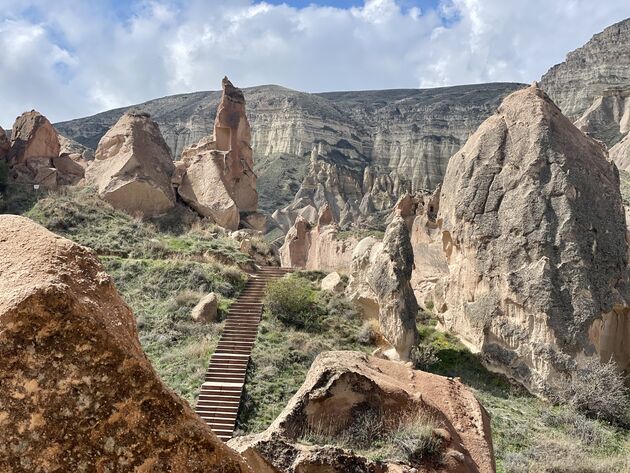 zelve-valley-cappadocie-1.jpeg