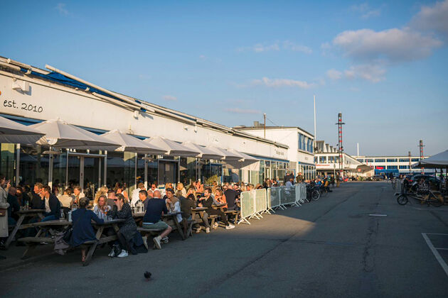 Het industrieterrein van Kobenhavn K zit vol restaurantjes en bars