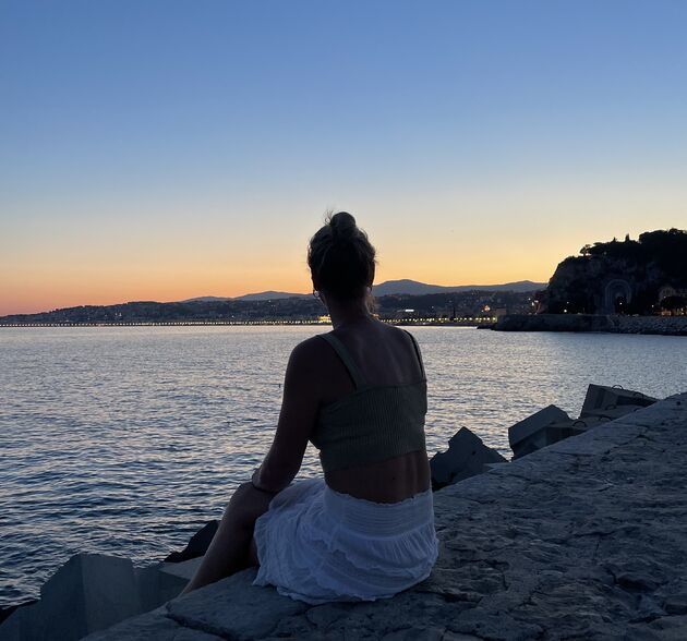 <em>Magische zonsondergangen kun je regelmatig meemaken in Nice<\/em>