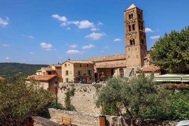 Veel dorpjes bestaan al sinds de middeleeuwen, zoals Moustiers-Sainte-Marie